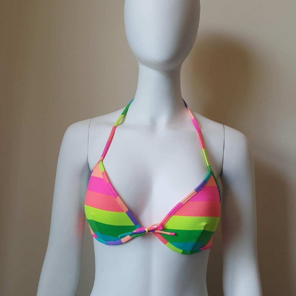 Victoria SECRET bikini top size 36 c